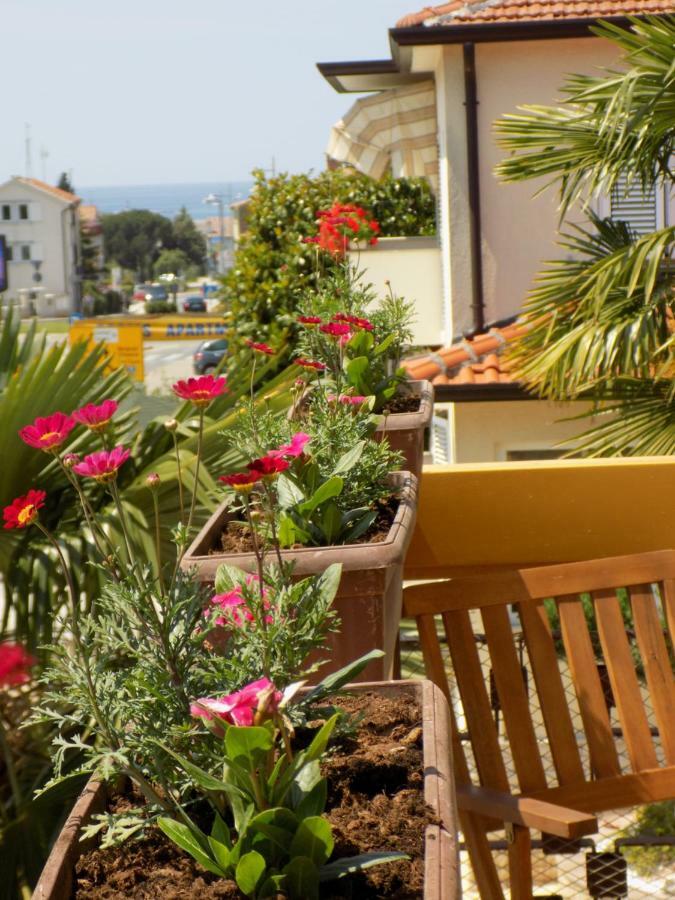 Apartment Leporiz Пореч Екстериор снимка